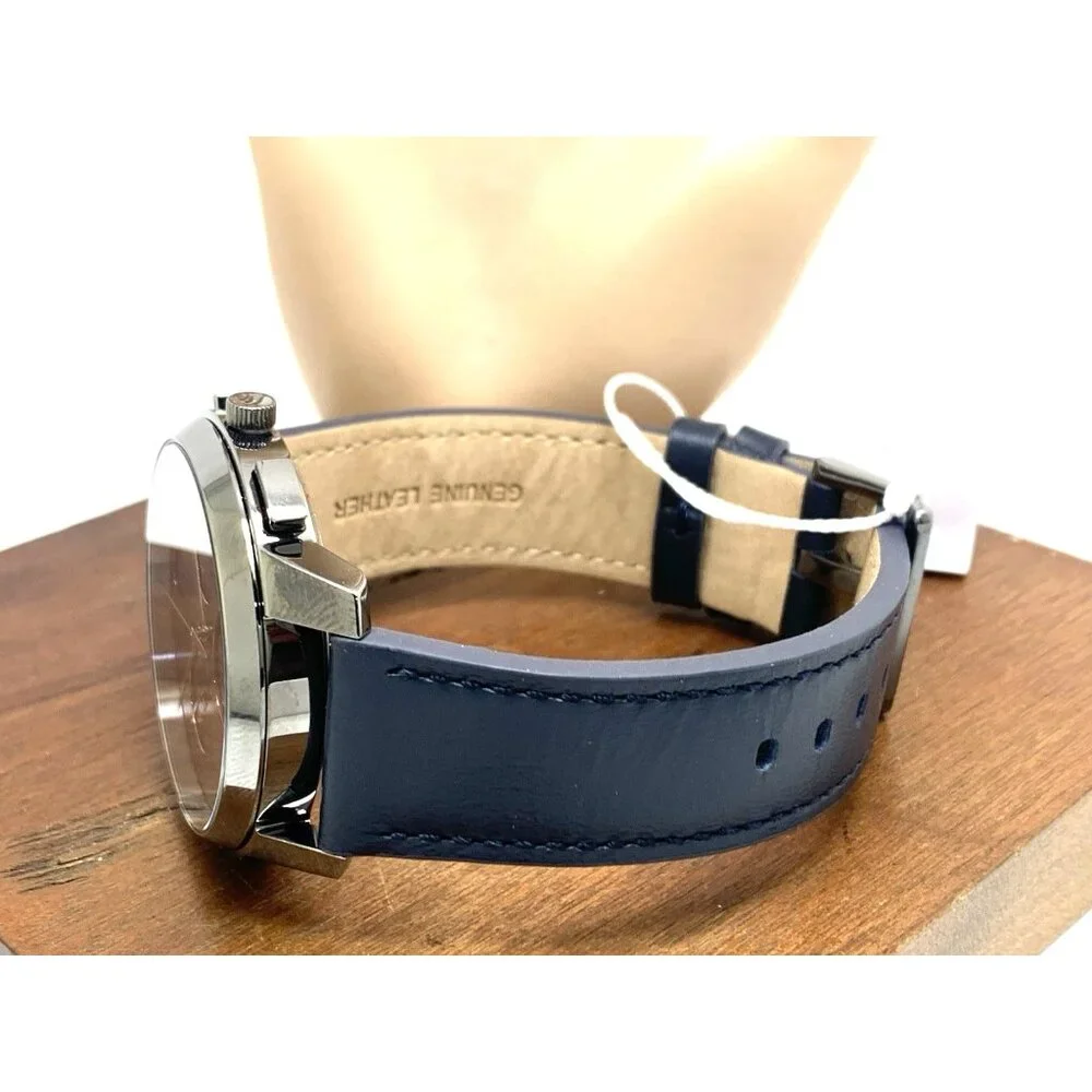 Movado Men's Watch 3600720 Swiss Quartz Chronograph Gray Dial Leather Band 42mm